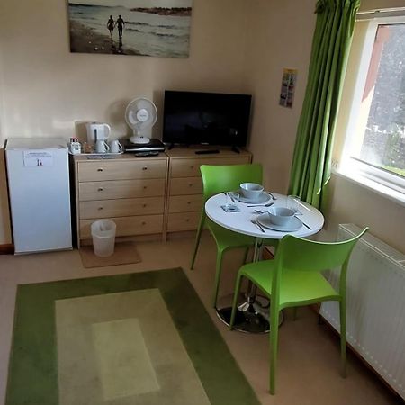Pendine Sands Guest House Bagian luar foto