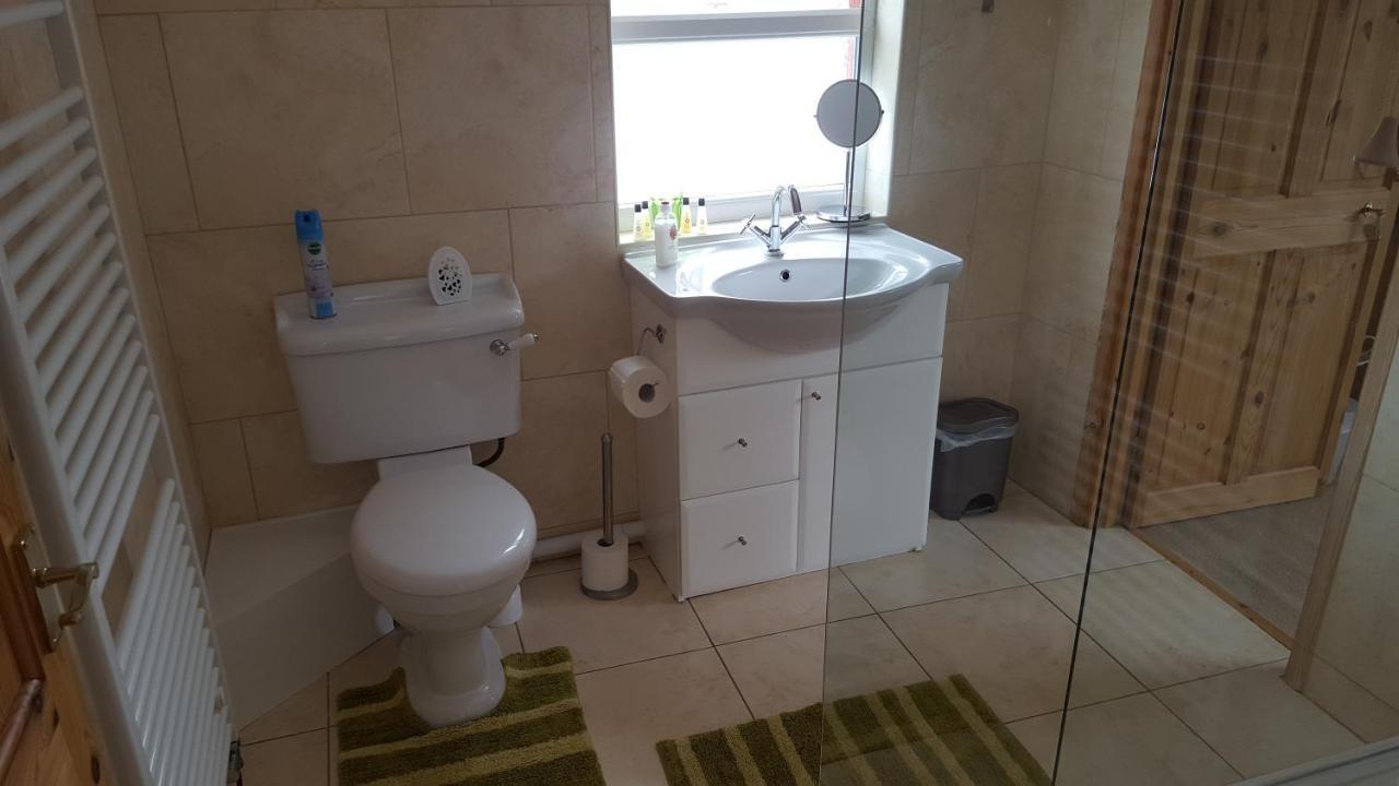 Pendine Sands Guest House Bagian luar foto
