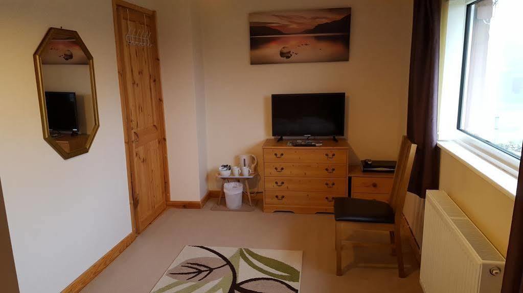 Pendine Sands Guest House Bagian luar foto