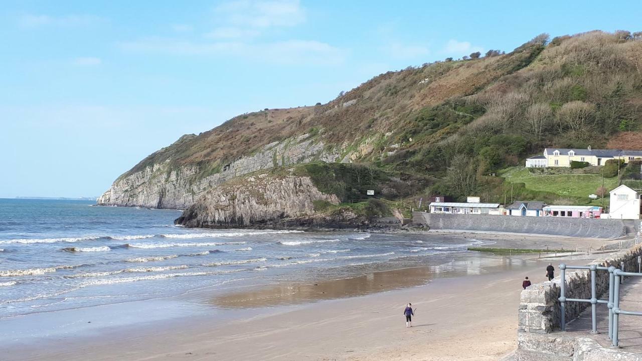 Pendine Sands Guest House Bagian luar foto